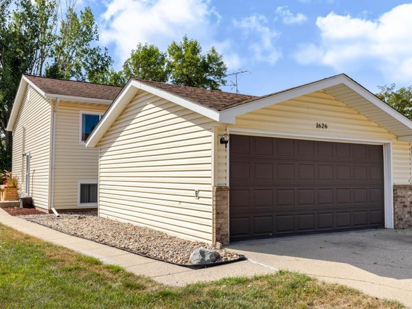 1626 34 1/2 Avenue S, Fargo, ND 58104