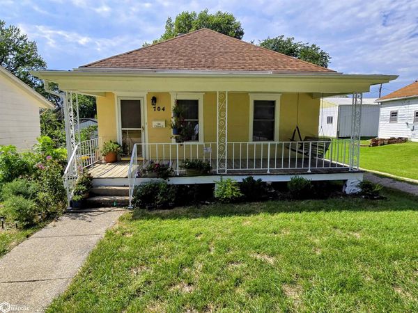 704 N Walnut Street, Creston, IA 50801