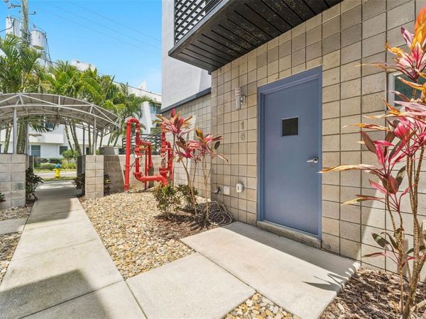 5008 S MACDILL AVENUE, Unit 16, TAMPA, FL 33611