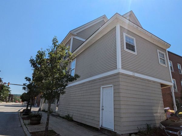 676 Main Street, Unit 2A, Laconia, NH 03246