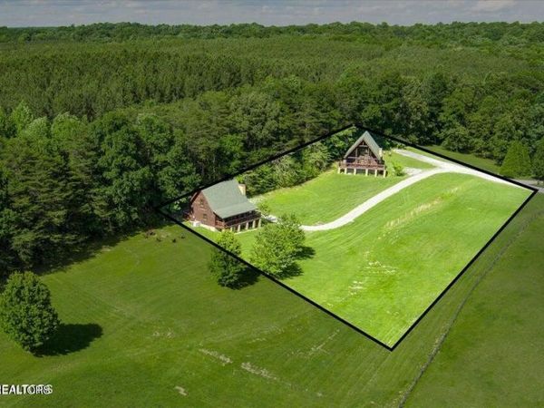 101 & 102 Meadow view Lane, Spencer, TN 38585