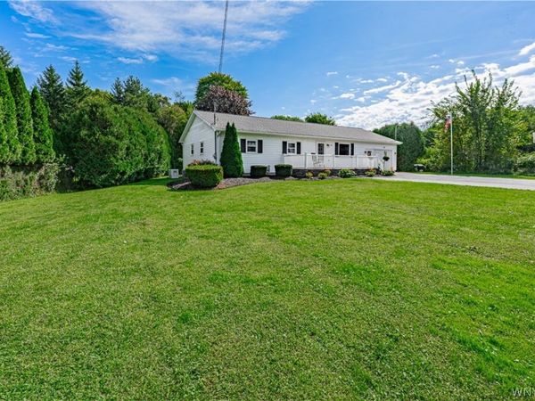 3527 Lockport Olcott Road, Newfane, NY 14108
