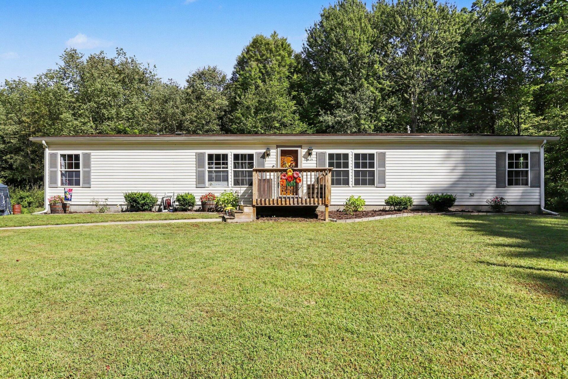 42825 32nd Street, Paw Paw, MI 49079 Main Photo