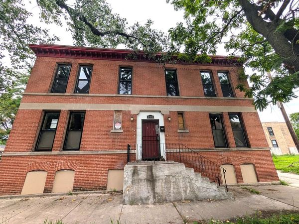 608 E 64th Street, Chicago, IL 60637