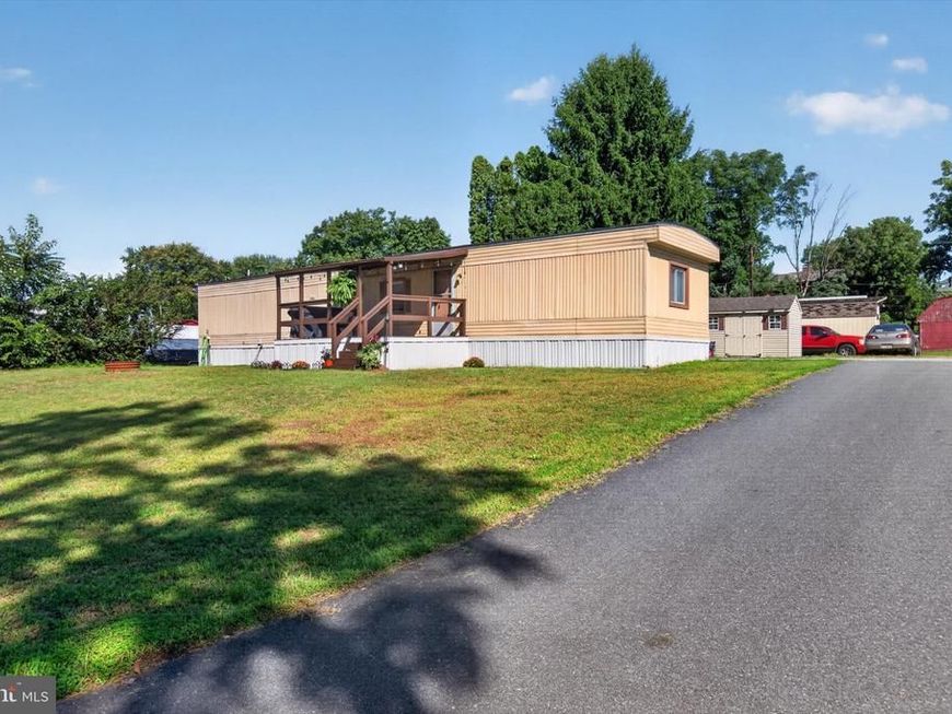577 W Hazel Avenue, Marietta, PA 17547 Main Photo