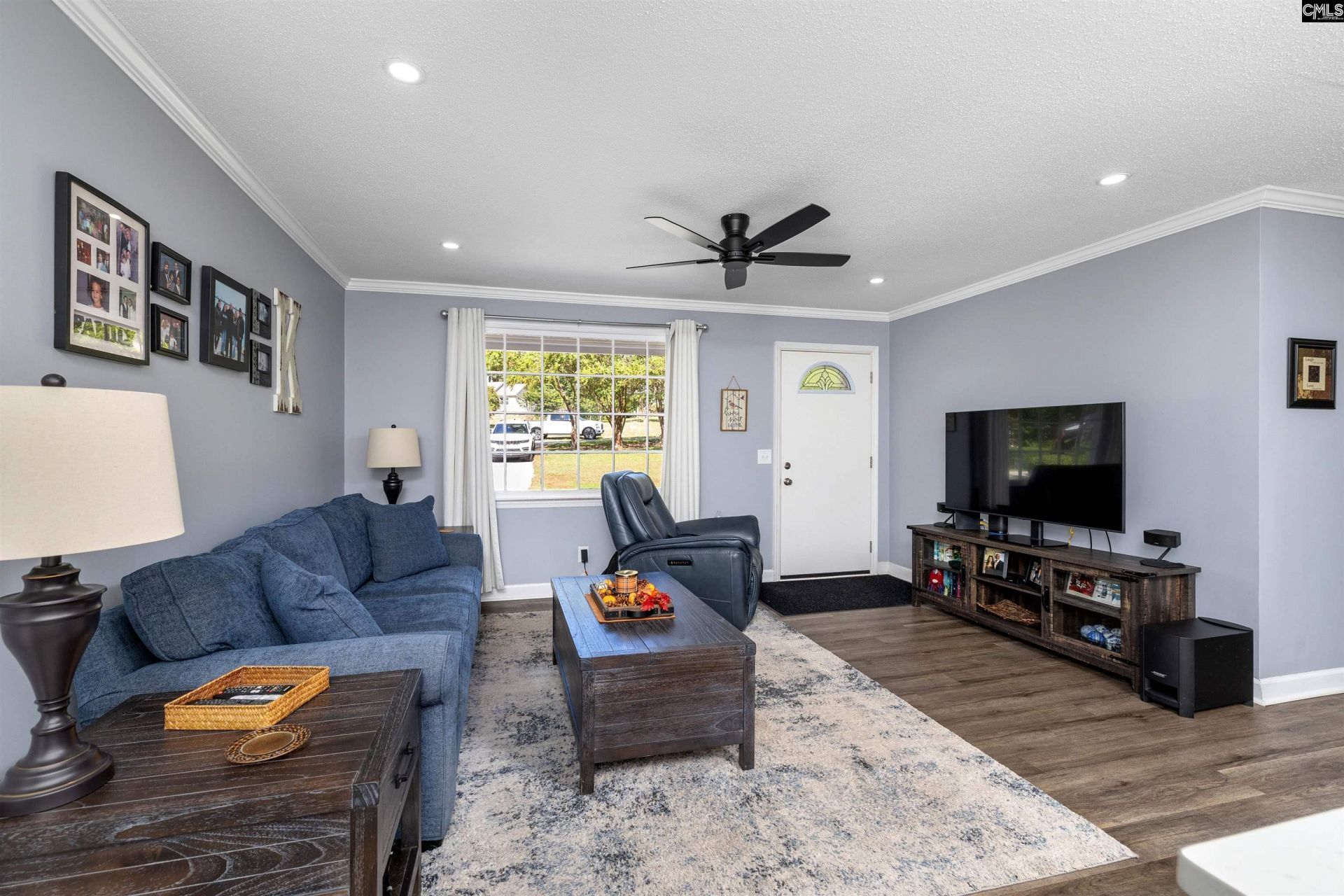 1016 Donna Drive  Photo 5