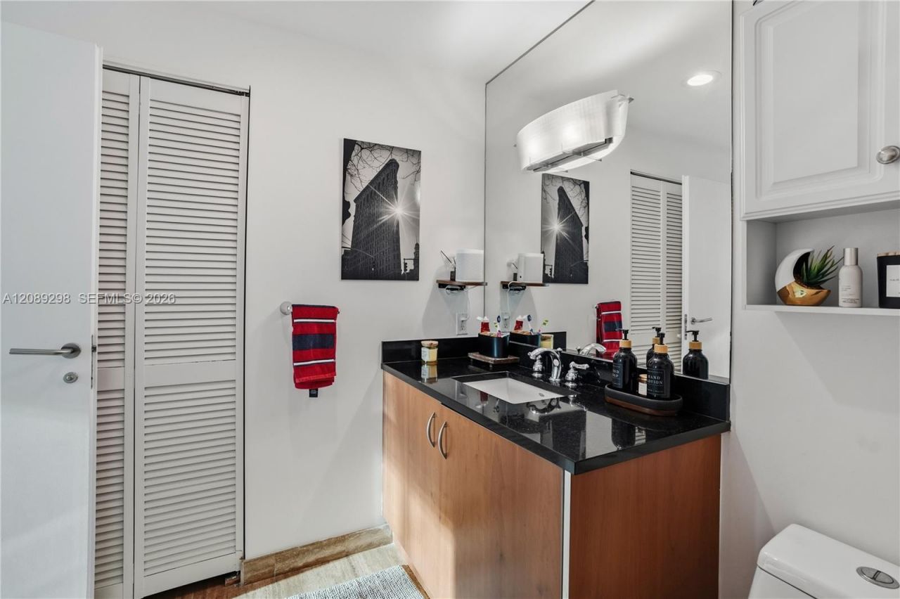 300 S Biscayne Blvd, Unit T-3509, Miami, FL 33131 Photo