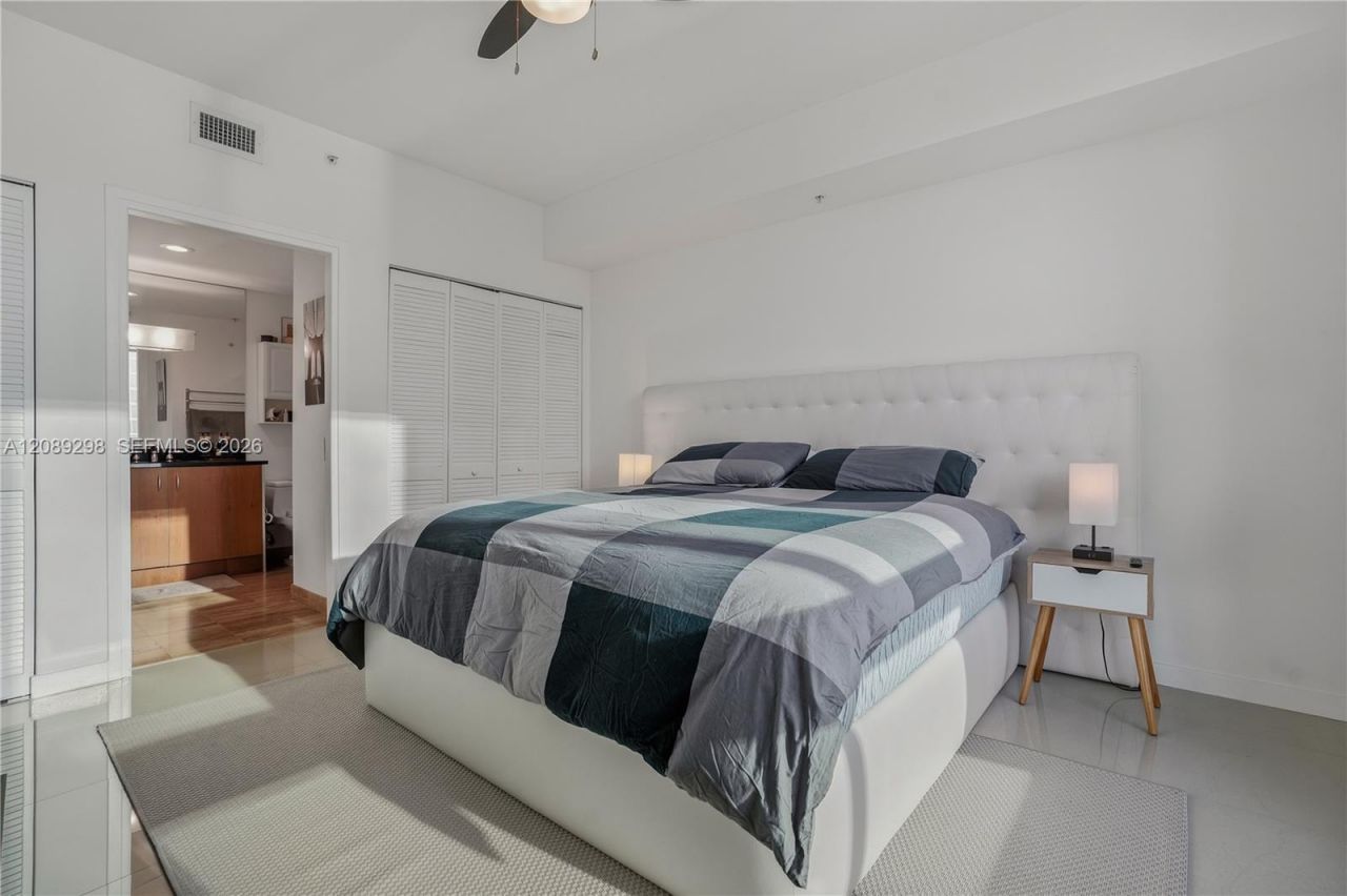 300 S Biscayne Blvd, Unit T-3509, Miami, FL 33131 Photo