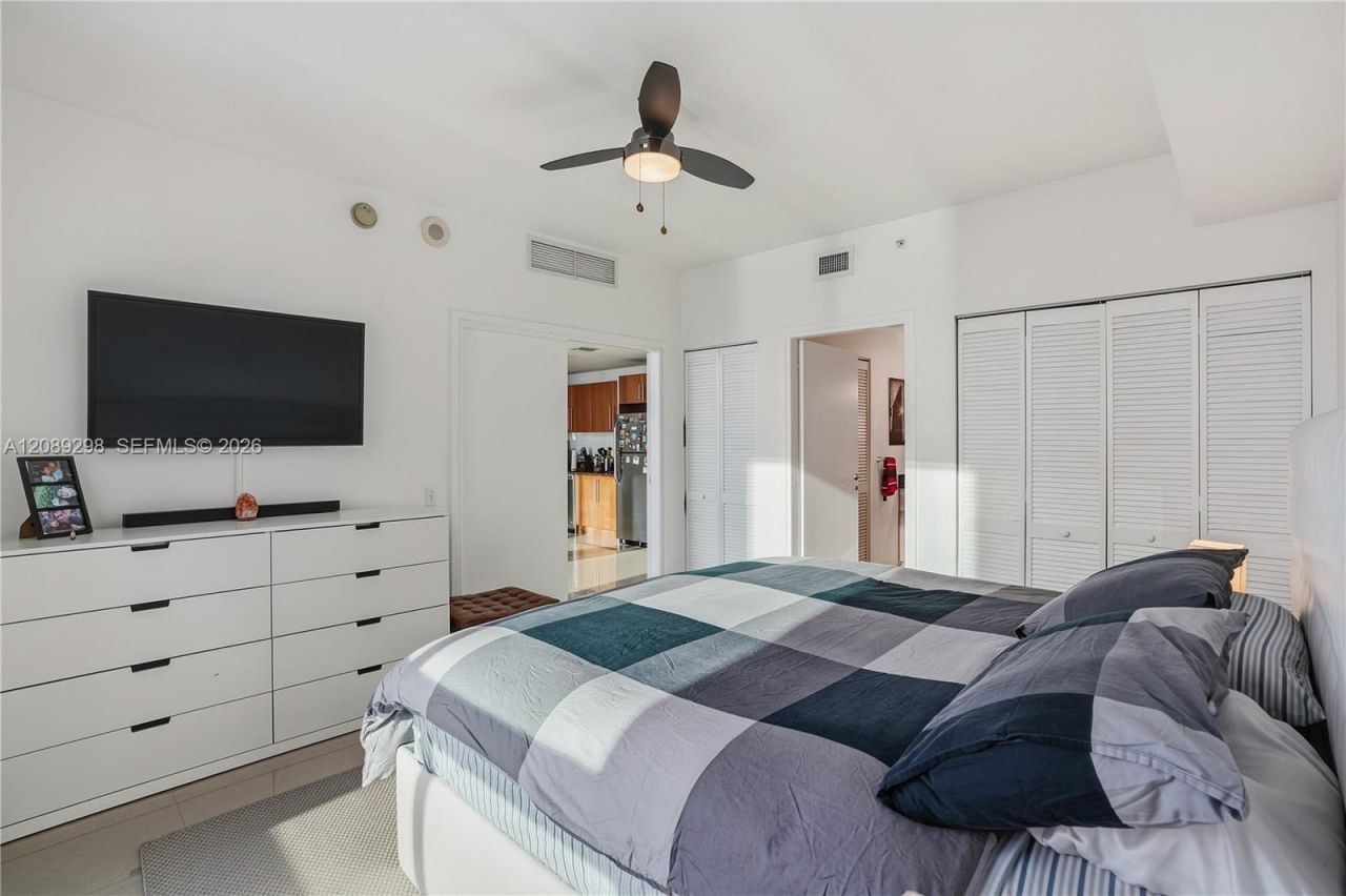 300 S Biscayne Blvd, Unit T-3509, Miami, FL 33131 Photo
