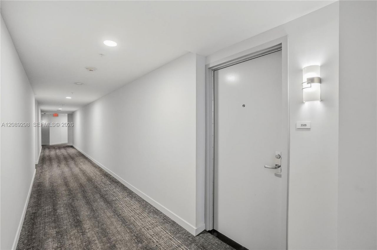 300 S Biscayne Blvd, Unit T-3509, Miami, FL 33131 Photo
