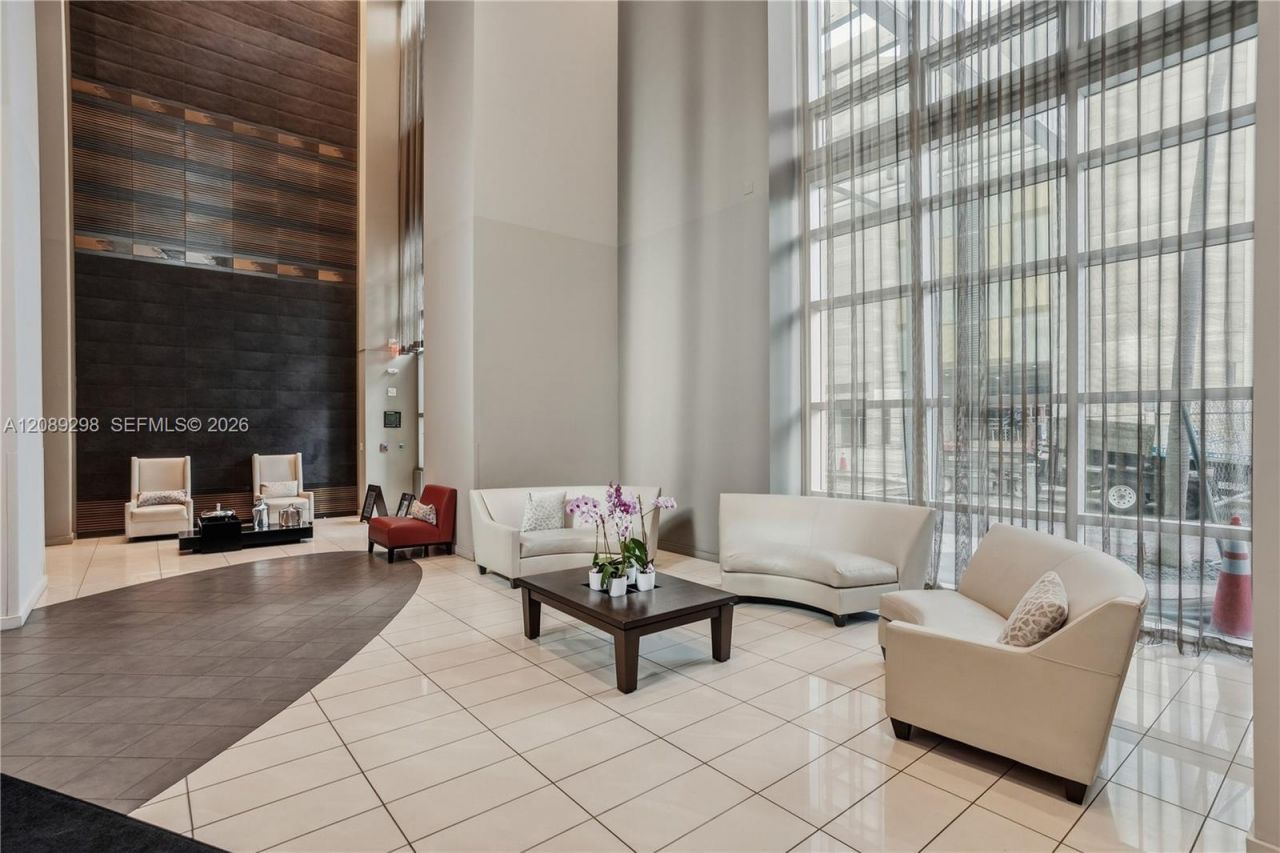 300 S Biscayne Blvd, Unit T-3509, Miami, FL 33131 Photo