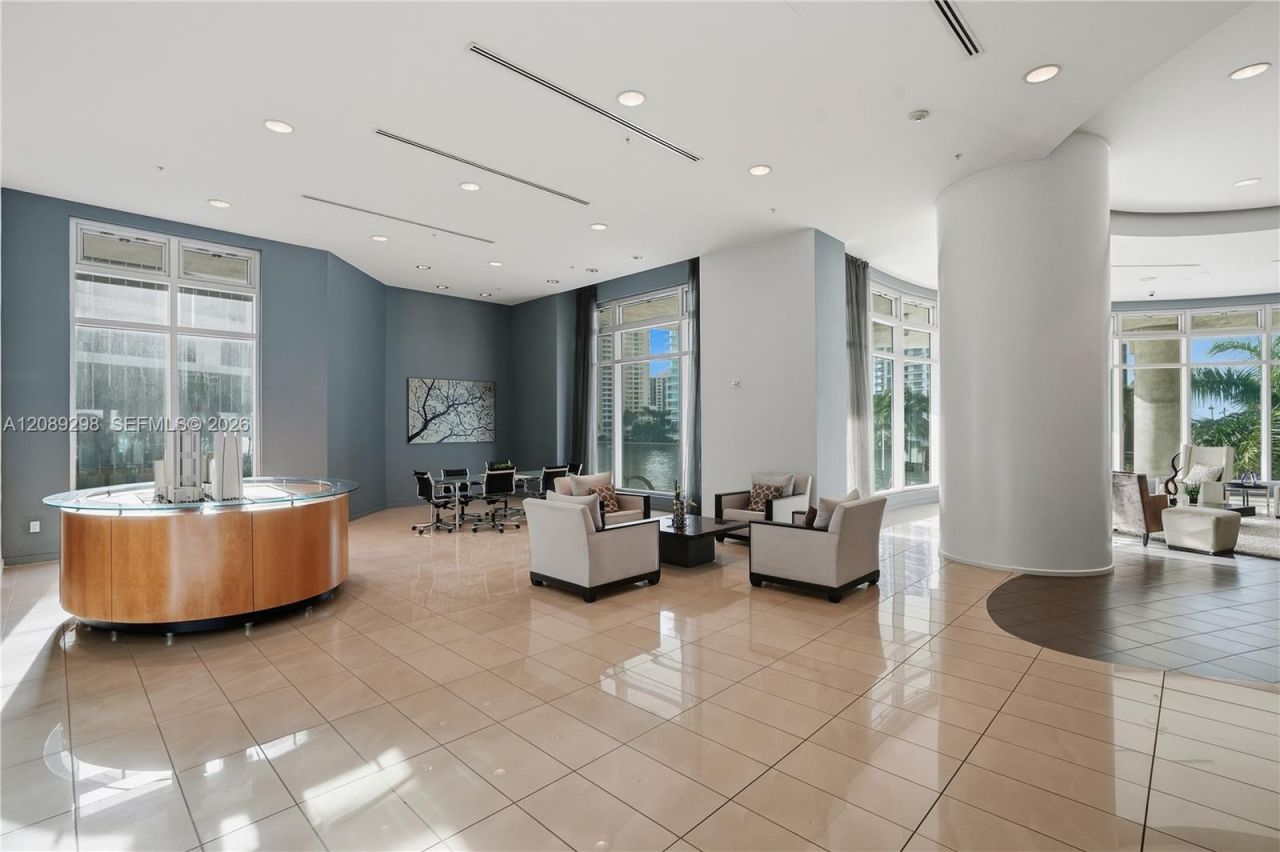 300 S Biscayne Blvd, Unit T-3509, Miami, FL 33131 Photo