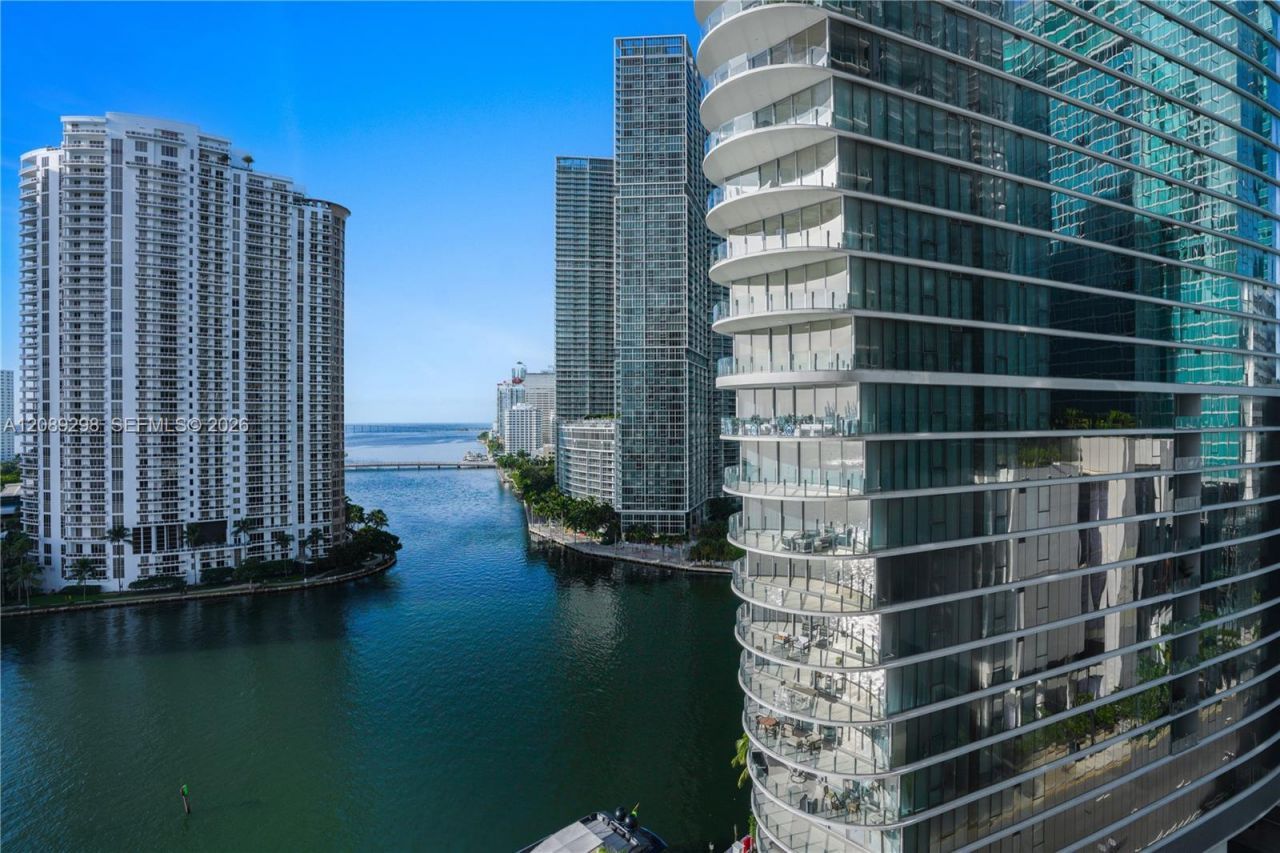 300 S Biscayne Blvd, Unit T-3509, Miami, FL 33131 Photo