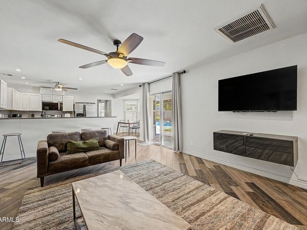 4145 W MEADOW Drive, Glendale, AZ 85308