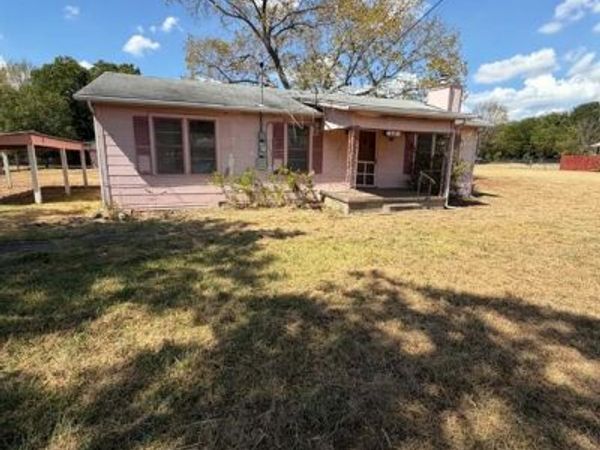 317 College Street , Italy, TX 76651