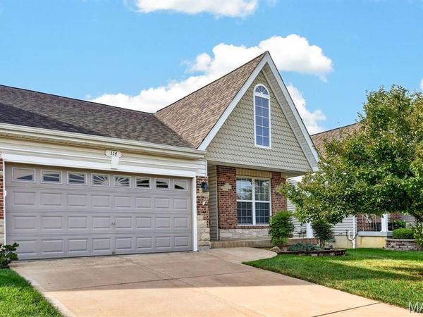 114 Savannah Terrace, Wentzville, MO 63385