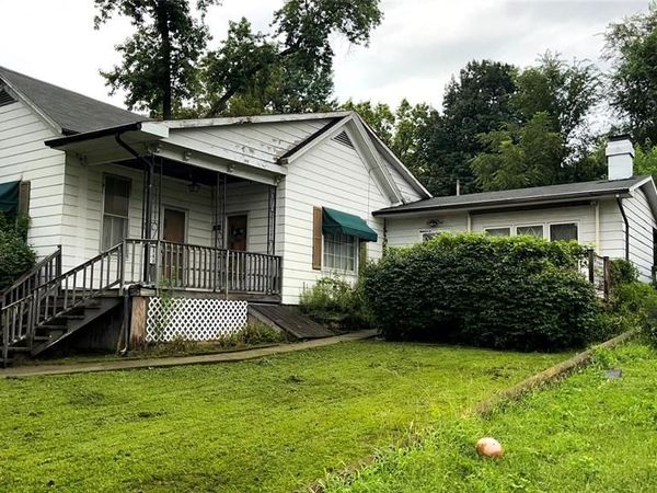 521 N 4th Street, Louisiana, MO 63353