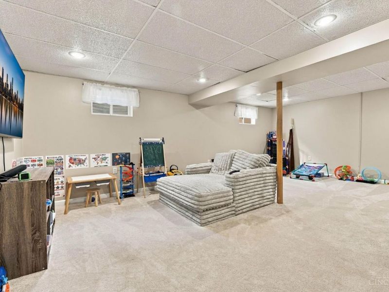 221 Clearbrook Drive, Franklin, OH 45005 Photo 18