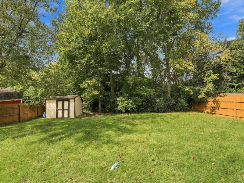 221 Clearbrook Drive, Franklin, OH 45005 Photo 34