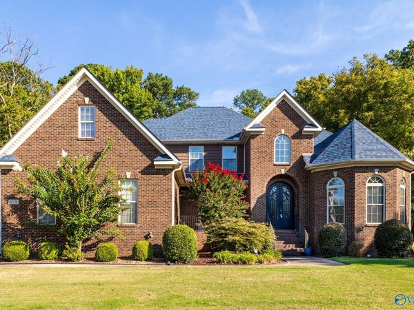 121 Trailing Vine Lane, Harvest, AL 35749