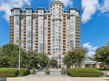 8220 CRESTWOOD HEIGHTS DRIVE, Unit 1102, MCLEAN, VA 22102