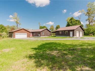 13102 County Route 156 , Watertown, NY 13601