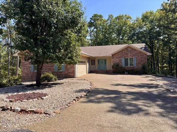 13 Marin Lane, Hot Springs Village, AR 71909