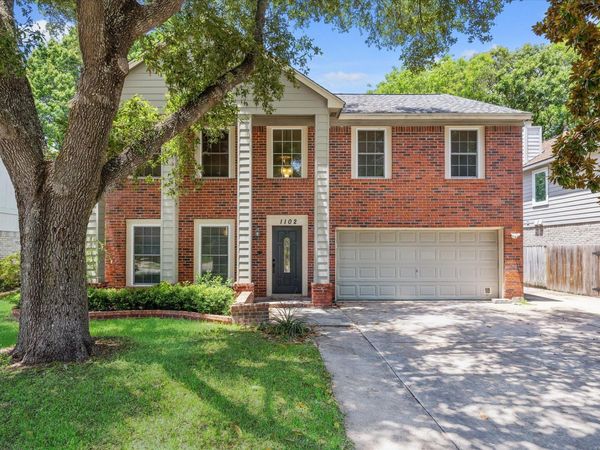 1102 Crestview ST, Round Rock, TX 78681