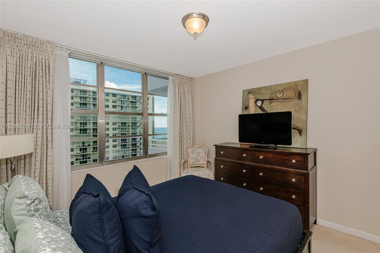 5700 Collins Ave, Unit 12D, Miami Beach, FL 33140 Photo