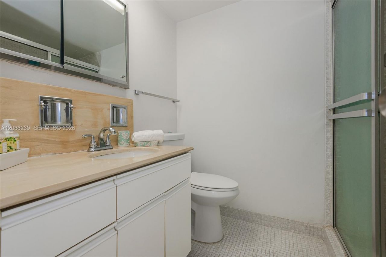 5700 Collins Ave, Unit 12D, Miami Beach, FL 33140 Photo