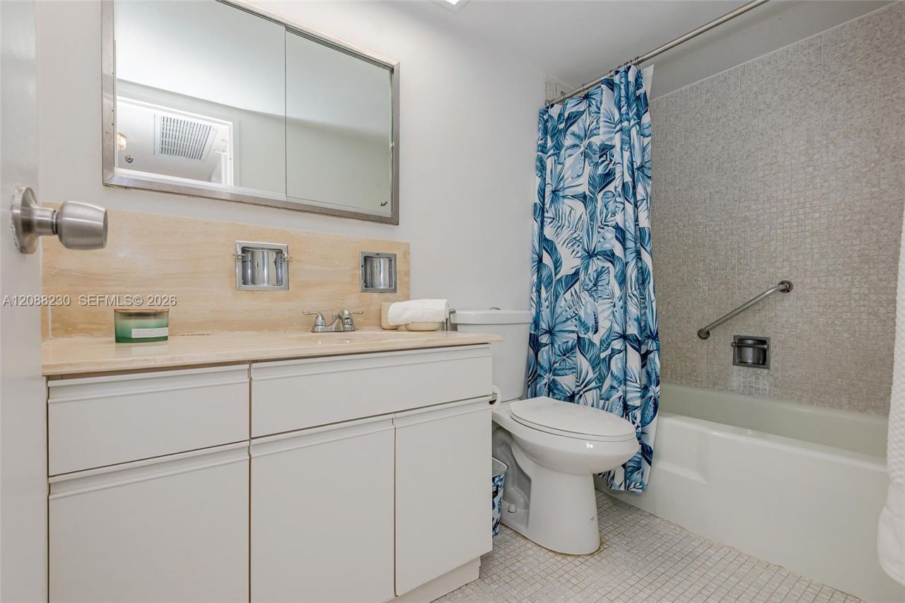 5700 Collins Ave, Unit 12D, Miami Beach, FL 33140 Photo