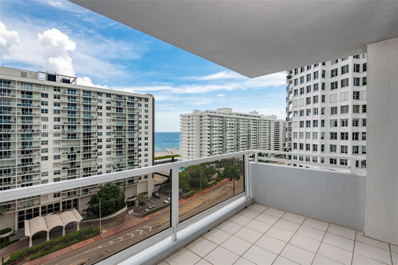5700 Collins Ave, Unit 12D, Miami Beach, FL 33140 Photo