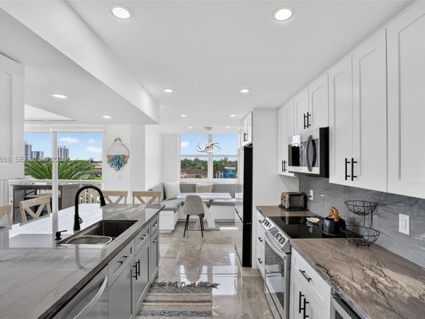 3113 S Ocean Dr, Unit 510, Hallandale Beach, FL 33009