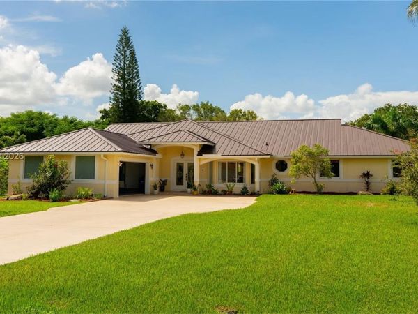 20430 SW 53rd Pl, Pembroke Pines, FL 33332