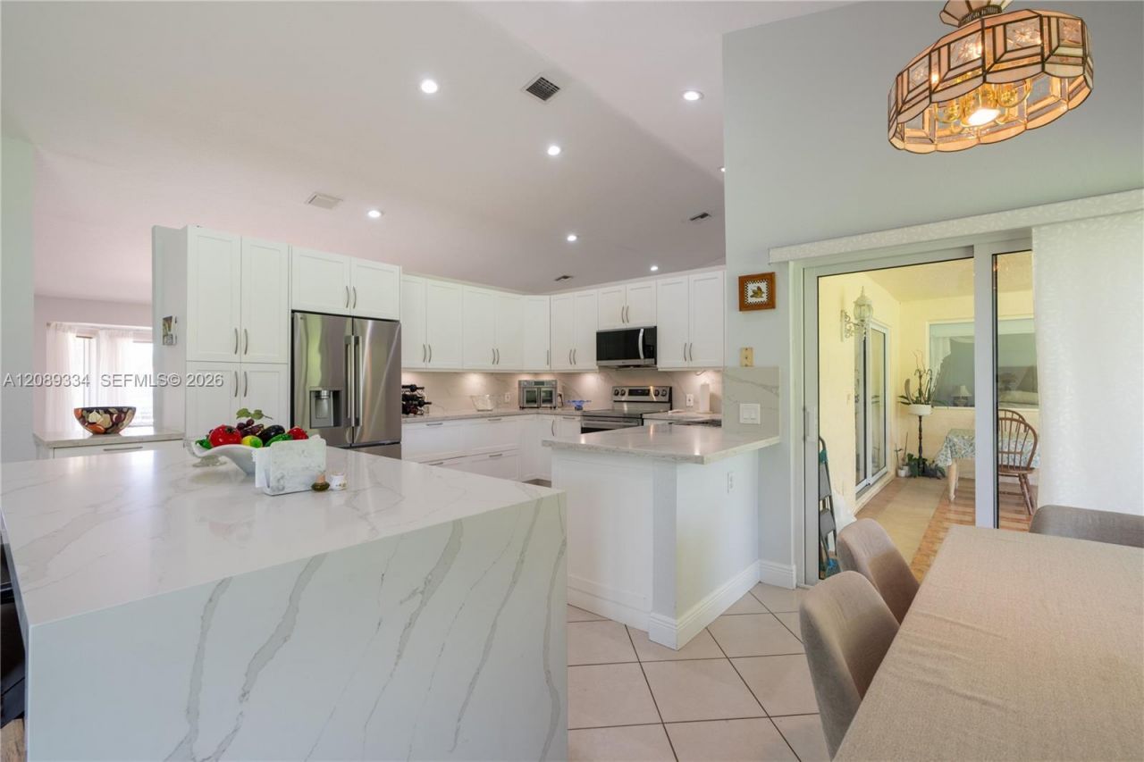 20430 SW 53rd Pl, Pembroke Pines, FL 33332 Photo