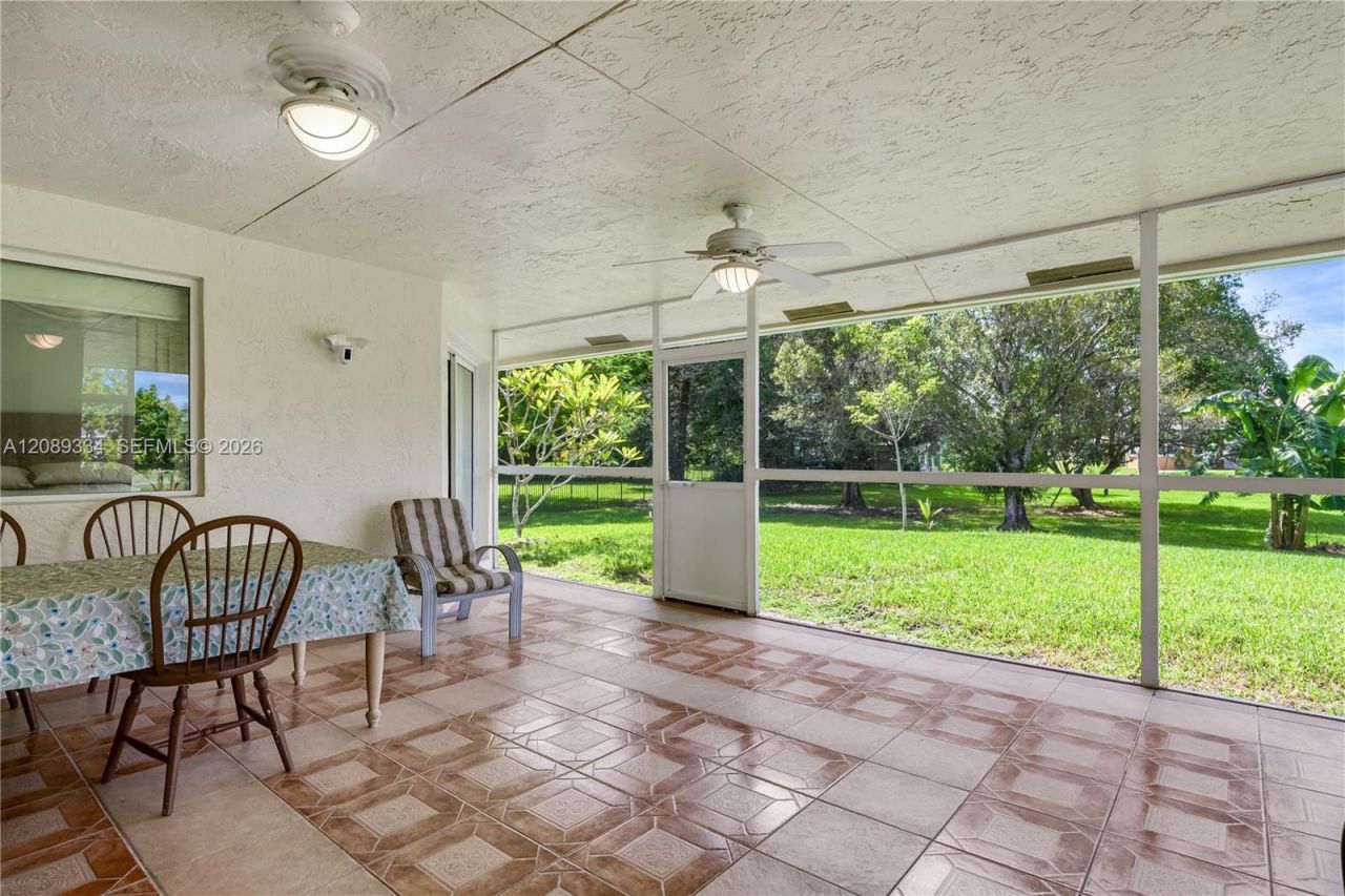 20430 SW 53rd Pl, Pembroke Pines, FL 33332 Photo
