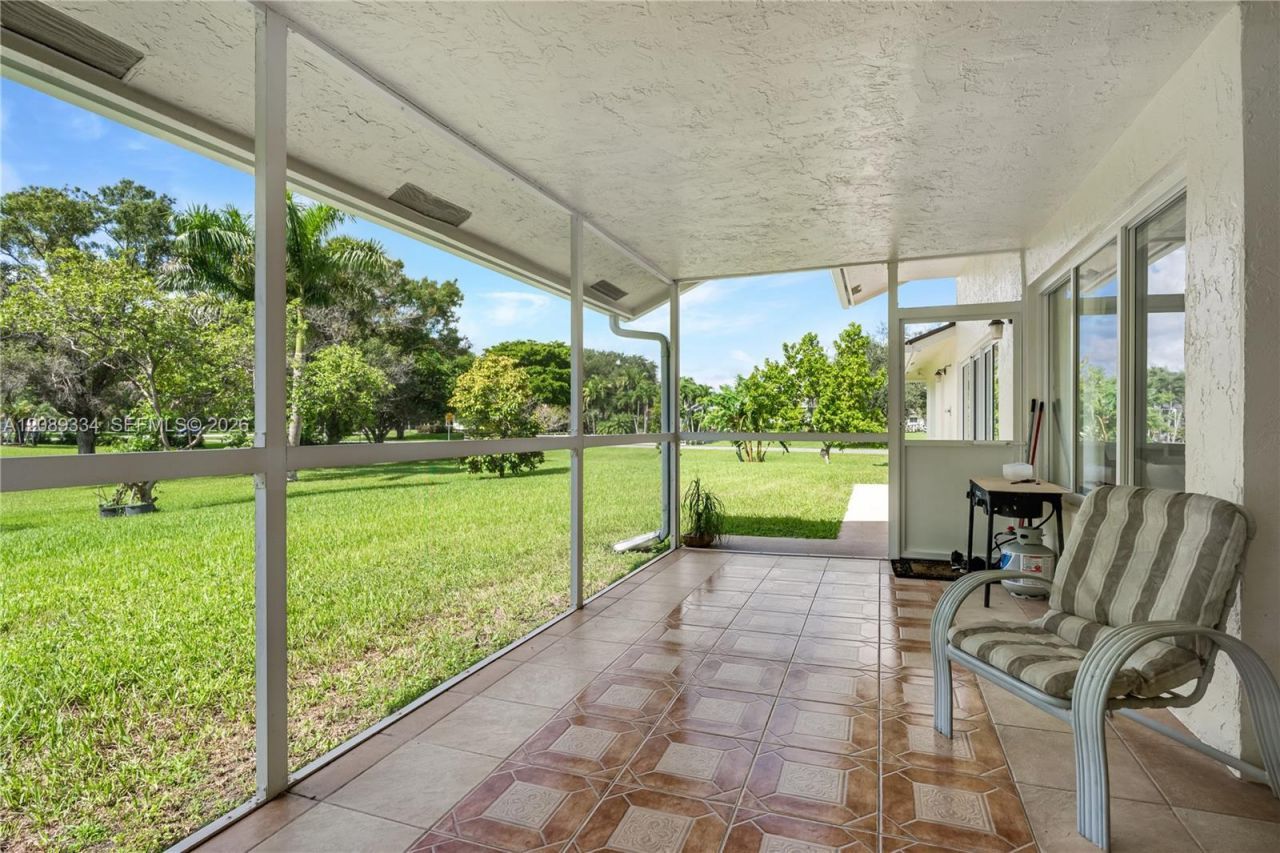 20430 SW 53rd Pl, Pembroke Pines, FL 33332 Photo