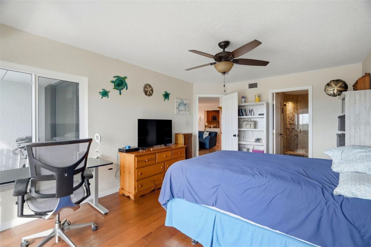 4823 Ebbtide Lane, Unit 404, Port Richey, FL 34668 Photo