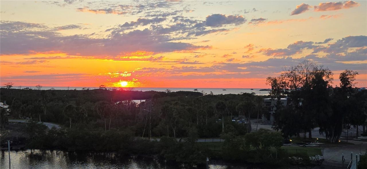 4823 Ebbtide Lane, Unit 404, Port Richey, FL 34668 Photo