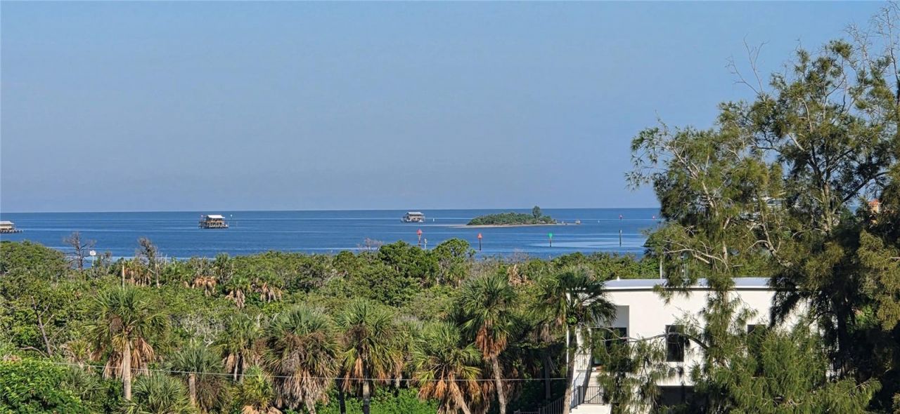 4823 Ebbtide Lane, Unit 404, Port Richey, FL 34668 Photo