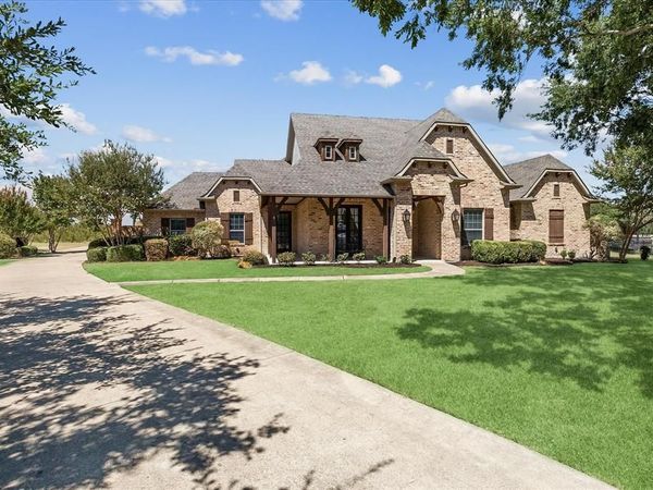 5 Wiltshire Court, Heath, TX 75032