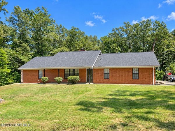 499 W Lowndes Drive, Columbus, MS 39701