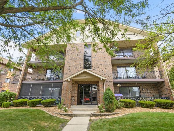 8124 169th Street, Unit 2E, Tinley Park, IL 60477