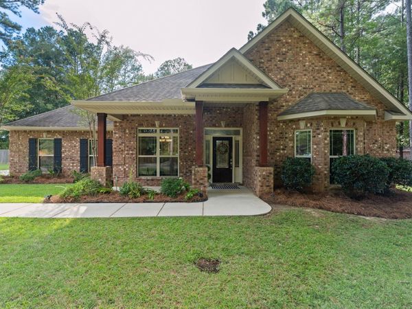 26 Carriage Parke Dr., Purvis, MS 39475