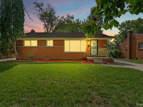 22435 Pembroke Avenue, Detroit, Mi 48219