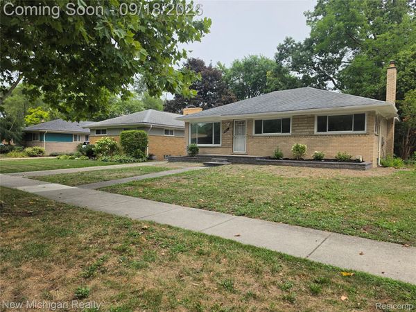 24010 Rensselaer Street, Oak Park, Mi 48237