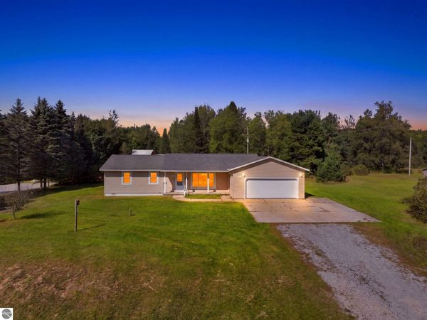 3912 Sanborn Road W, Lake City, MI 49651