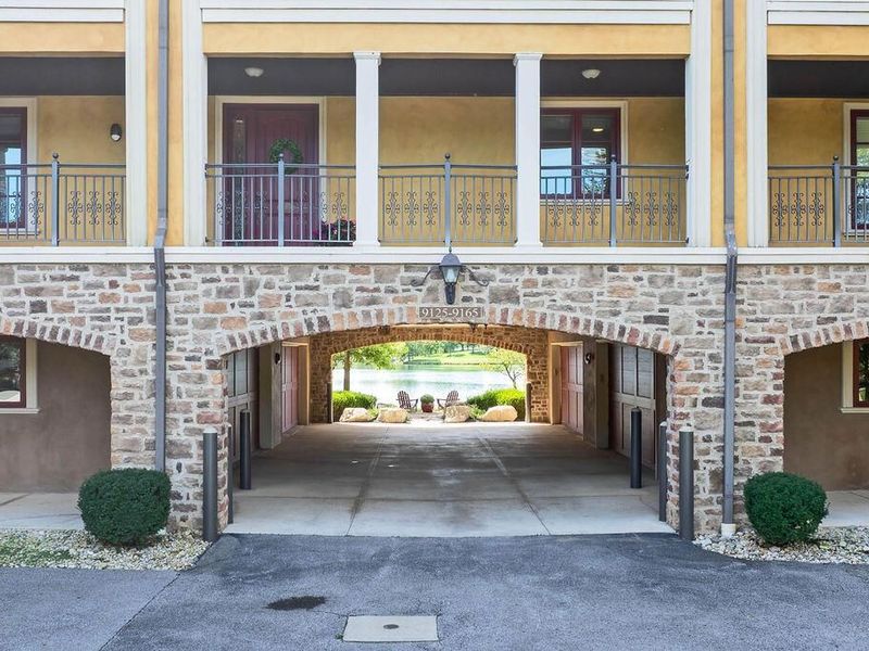 9129 Terrazza North Court, Dublin, OH 43016 Photo 3