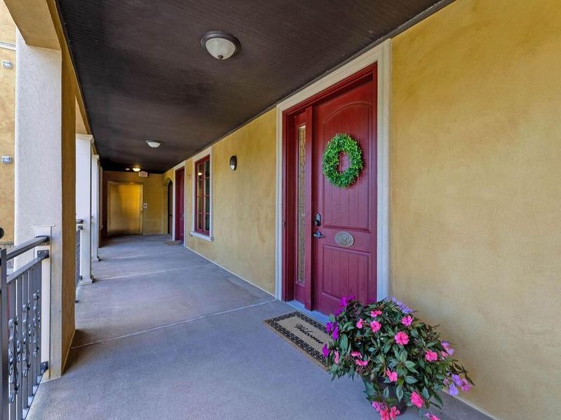 9129 Terrazza North Court, Dublin, OH 43016 Photo 5