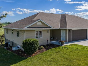 2976 B PAR Trail, WOODBINE, IA 51579